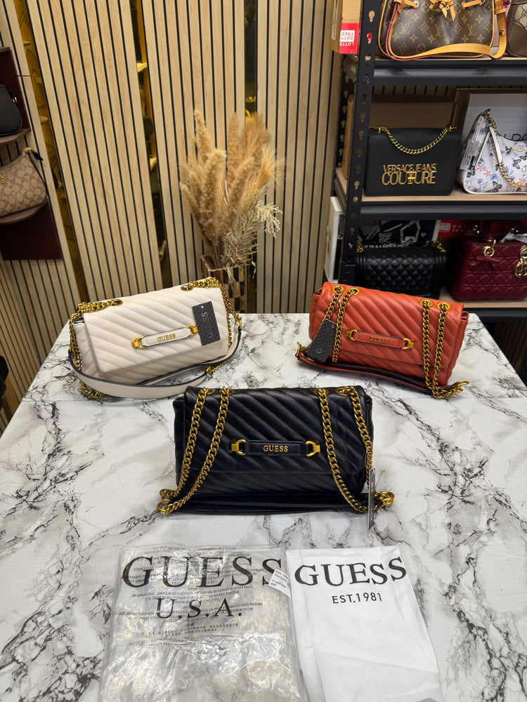 GUESS GIULLY QUILTED PREMIUM SHOULDER BAG