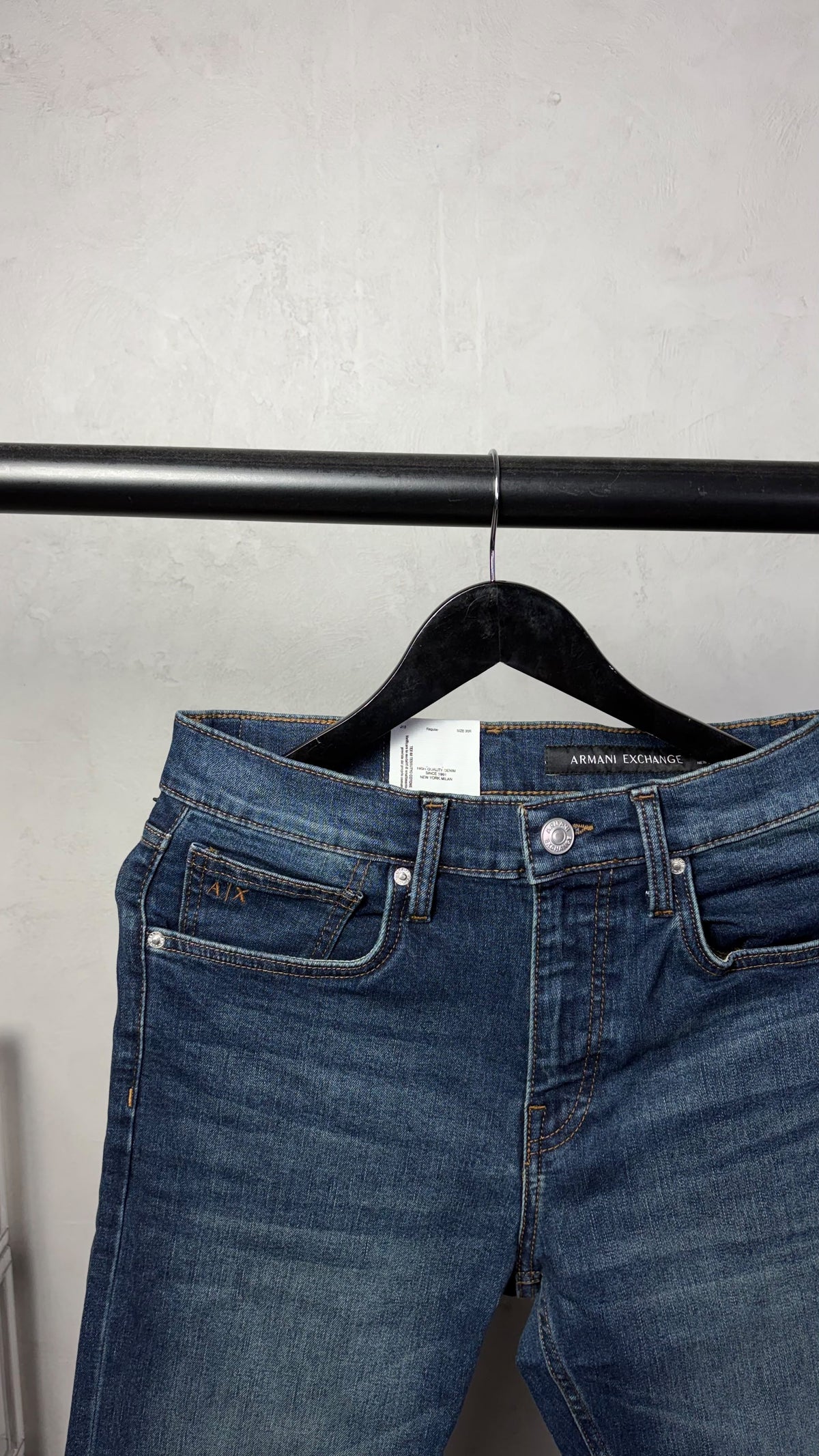 ARMANI EXCHANGE STRAIGHT FIT JEANS