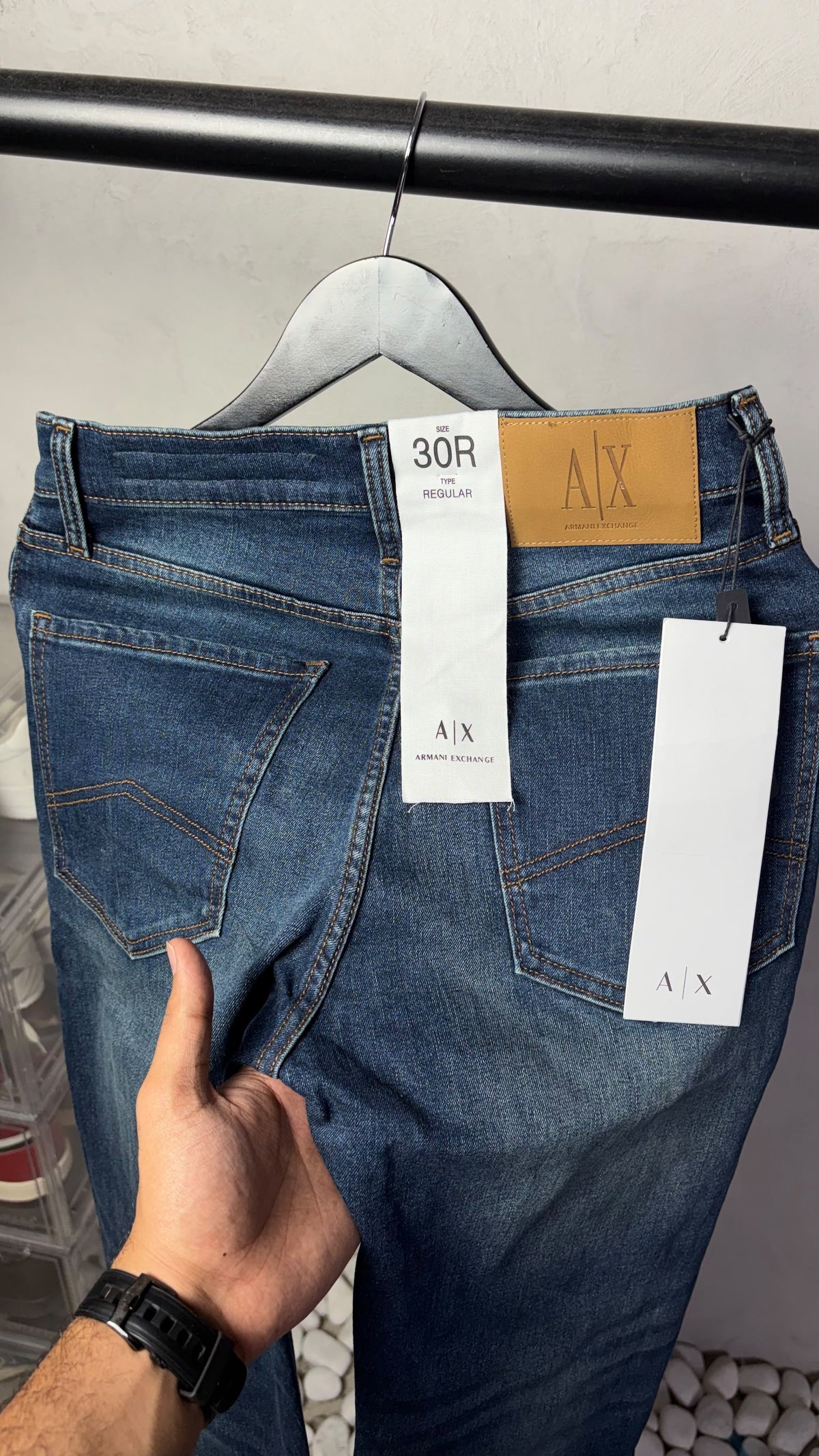 ARMANI EXCHANGE STRAIGHT FIT JEANS