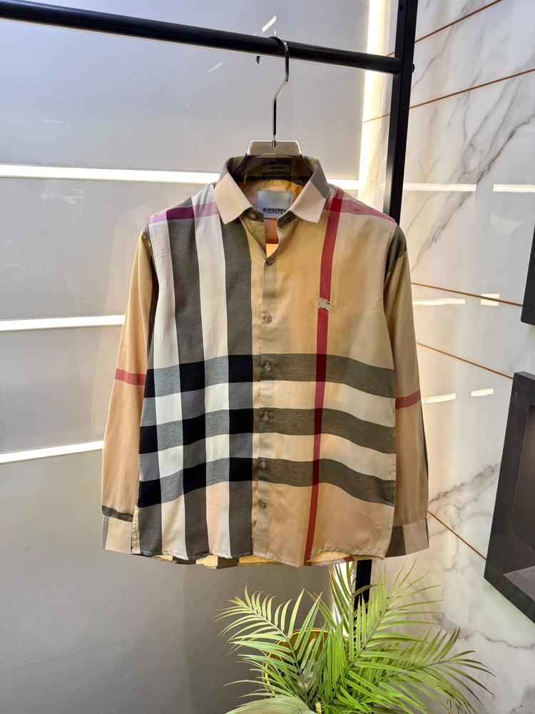 Burberry Checks Premium Shirt for Men – Standard Fit  Product Code: 3536