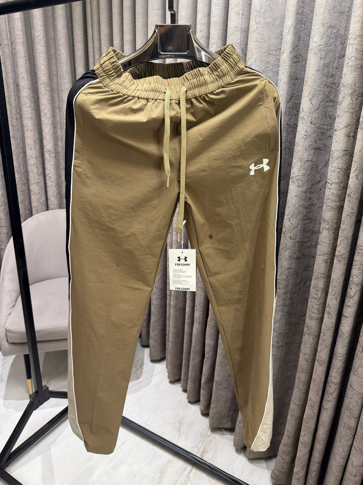 Under Armour Premium Track Pants for Men – GenZ Crush Fabric Joggers