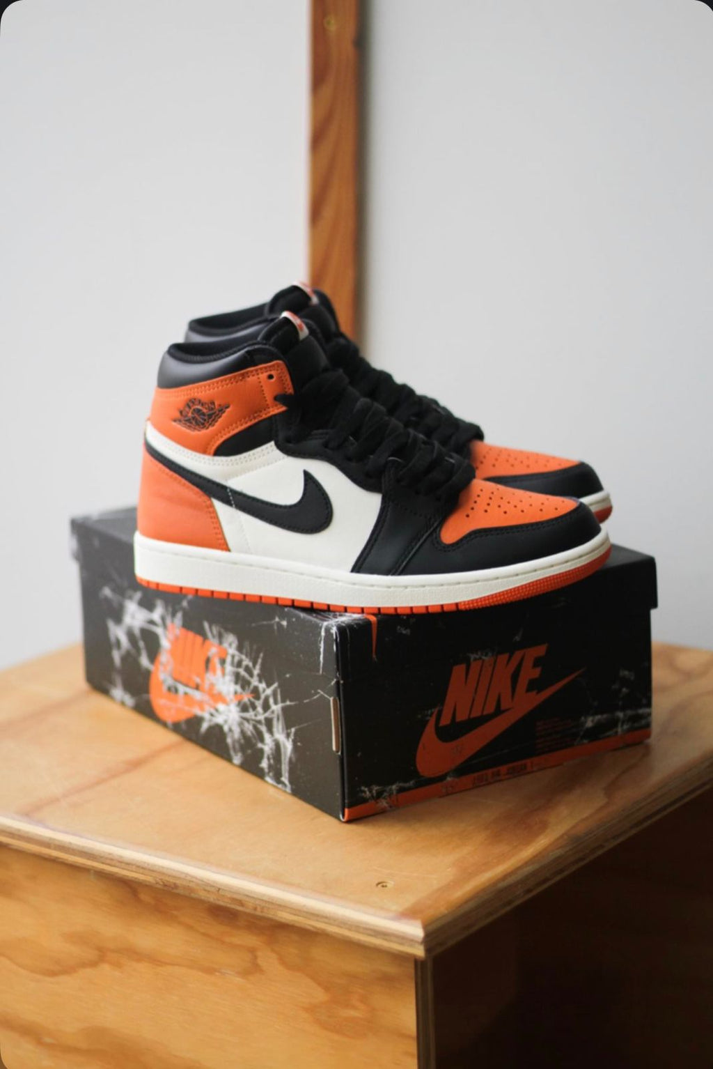 Air Jordan Retro 1 High Shattered Backboard