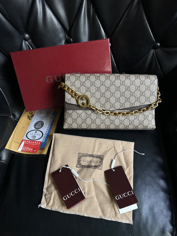 Gucci GG Beige Embossed Leather Bag – Premium Store Article  Product Number: 1059