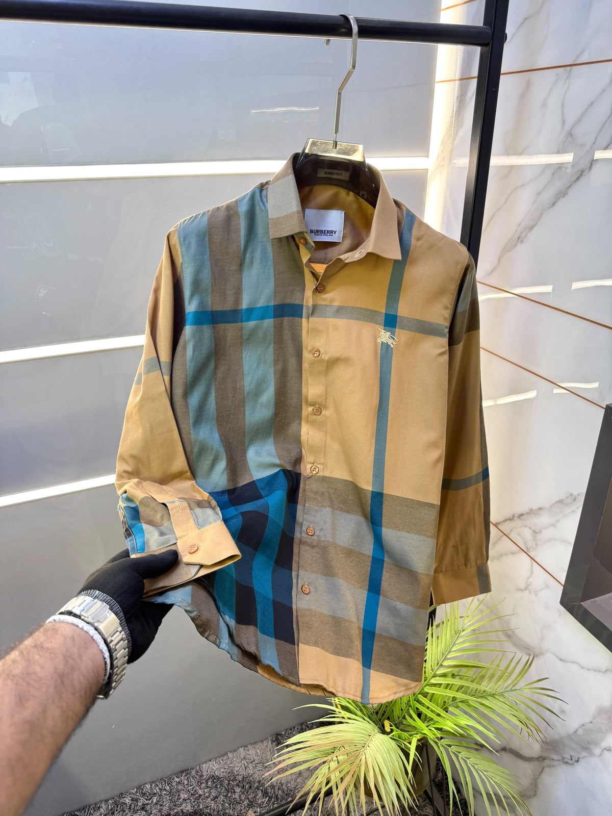 Burberry Checks Premium Shirt for Men – Standard Fit  Product Code: 3536