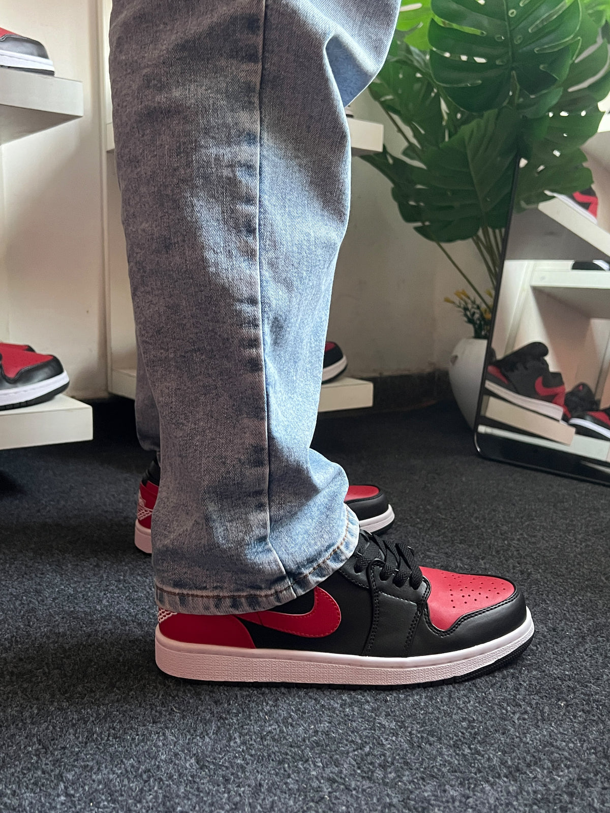 Air Jordan 1 Low Bred Twist Sneakers