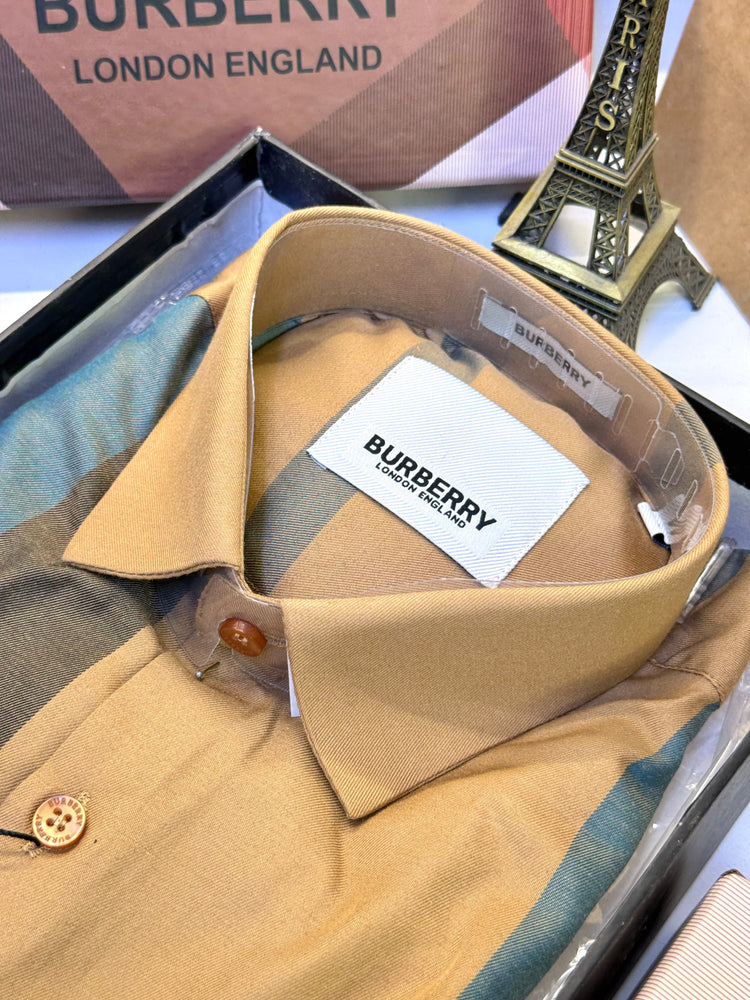 Burberry Checks Premium Shirt for Men – Standard Fit  Product Code: 3536