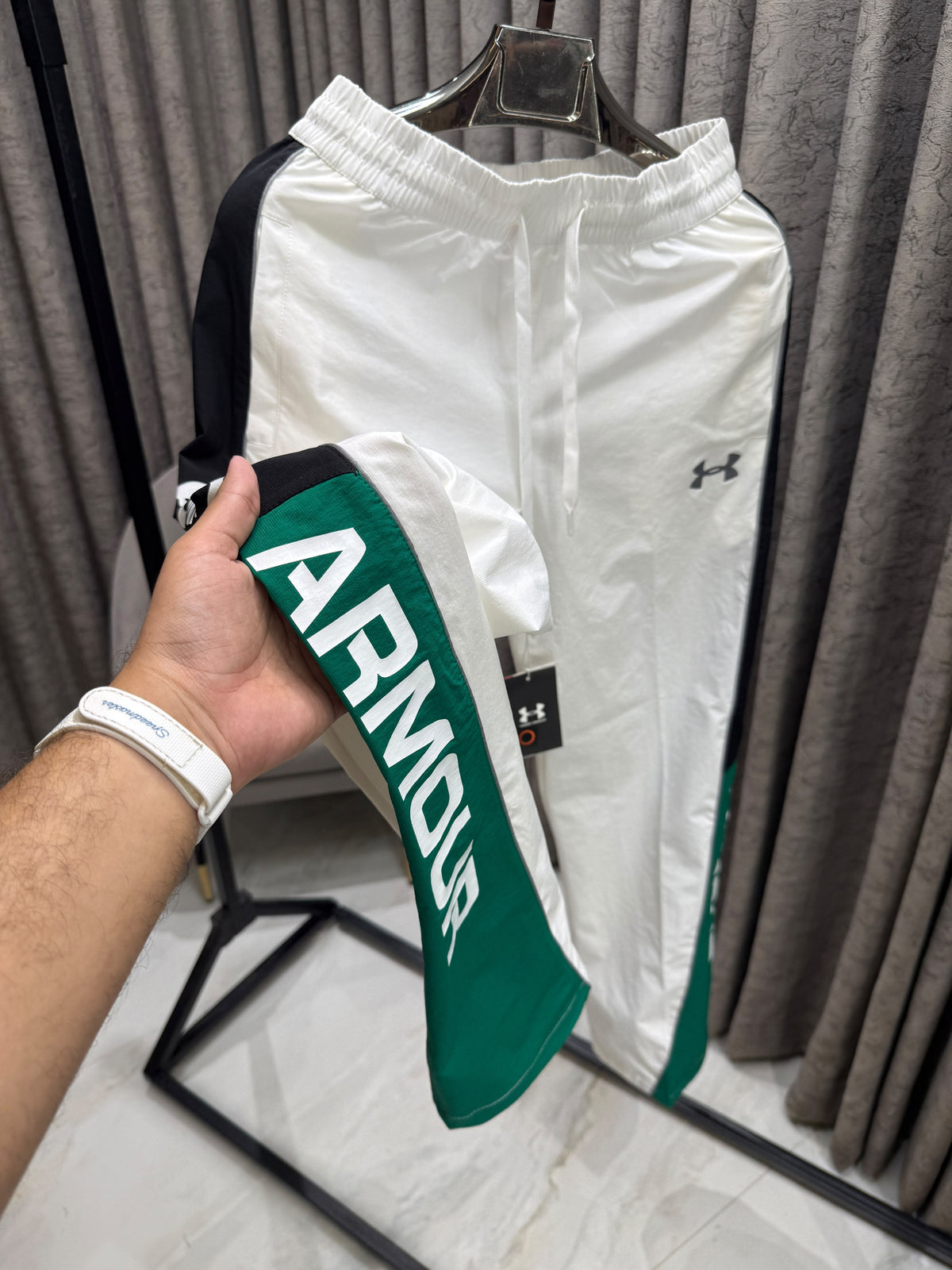 Under Armour Premium Track Pants for Men – GenZ Crush Fabric Joggers