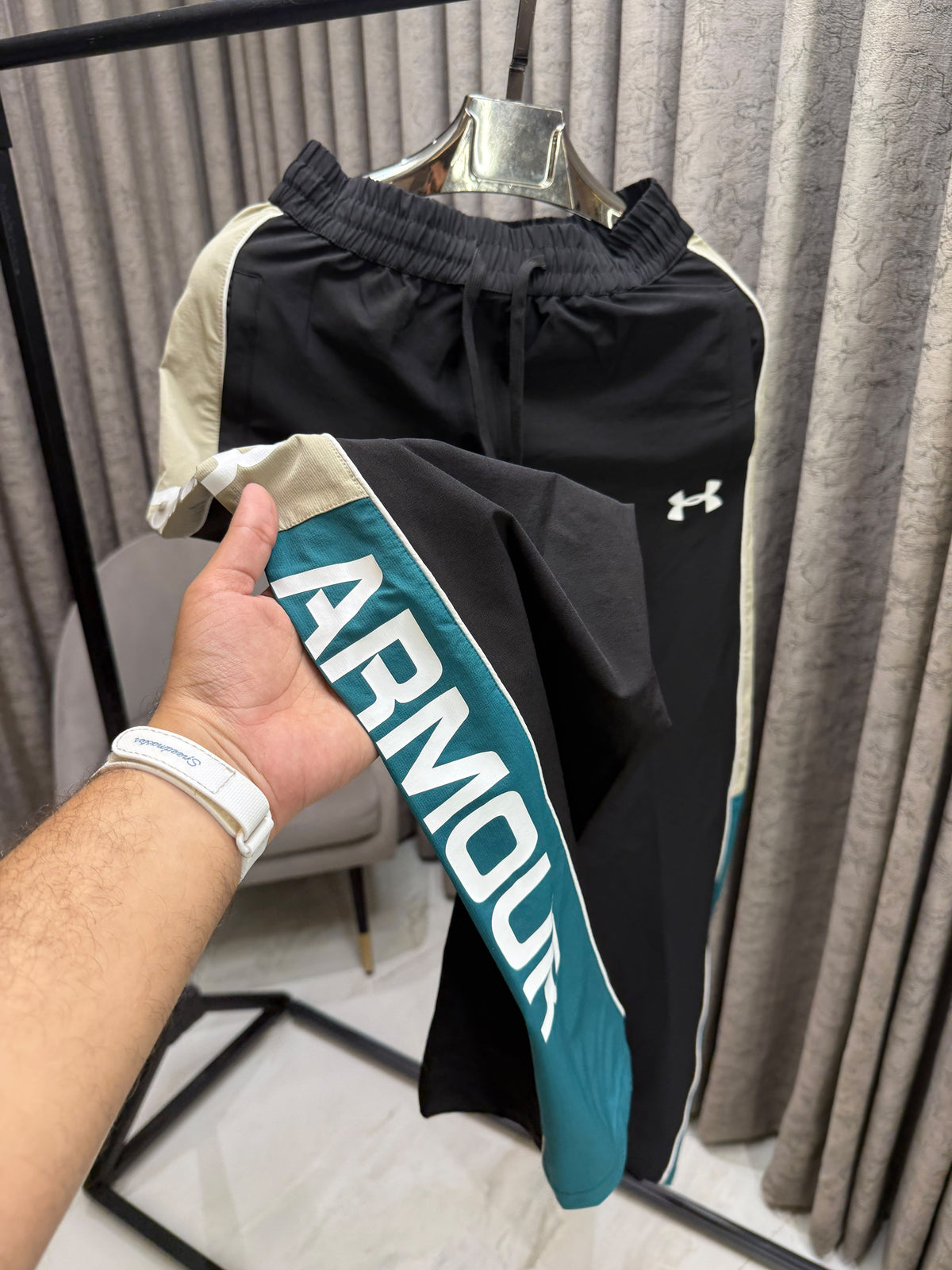 Under Armour Premium Track Pants for Men – GenZ Crush Fabric Joggers