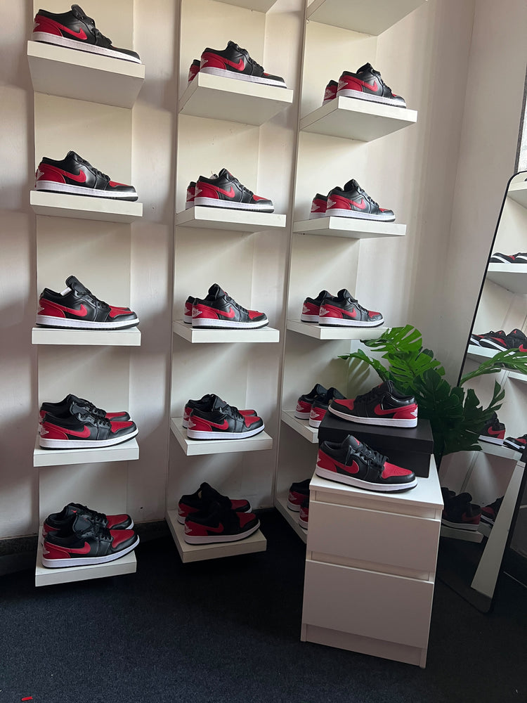 Air Jordan 1 Low Bred Twist Sneakers