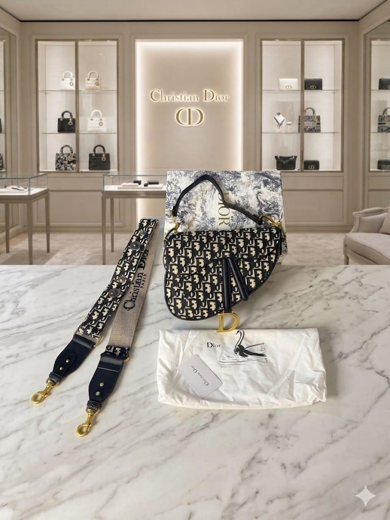 CHRISTIAN DIOR SADDLE BAG PREMIUM QUALITY WITH OGBOX ETC