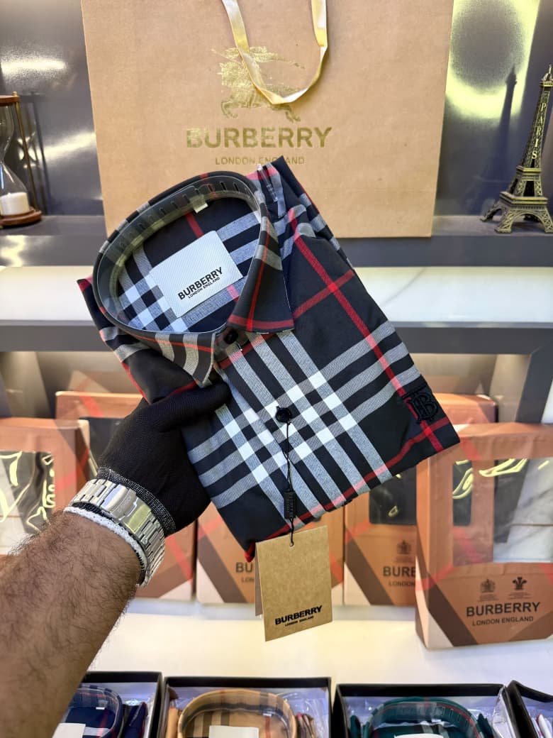 Burberry Checks Premium Shirt for Men – Standard Fit with Box & Carry Bag